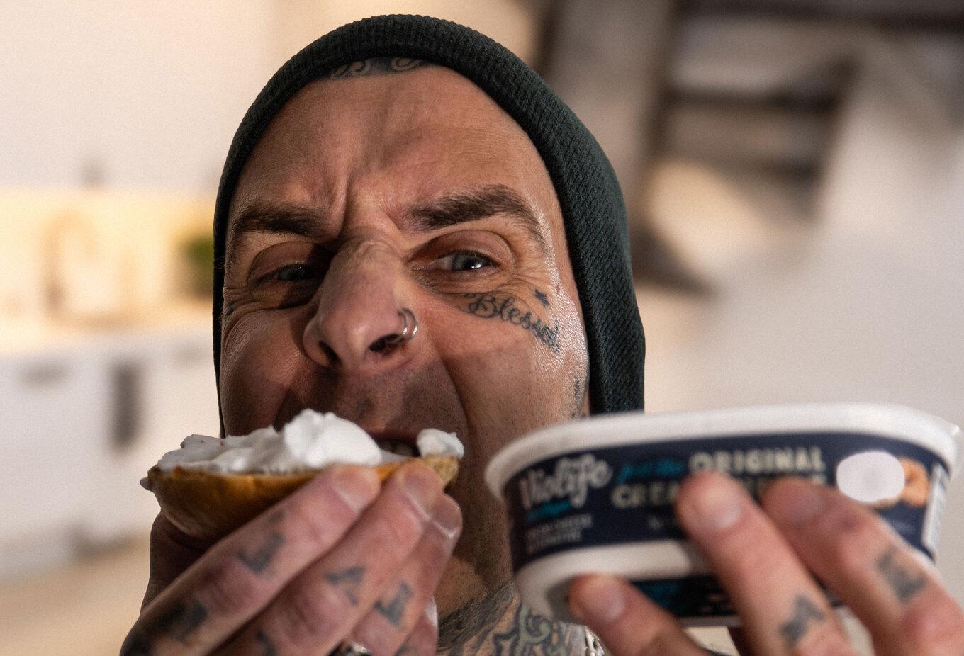 VegNews.TravisBarker1.Violife