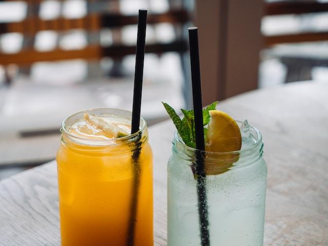 VegNews.jamjarcocktail.unsplash