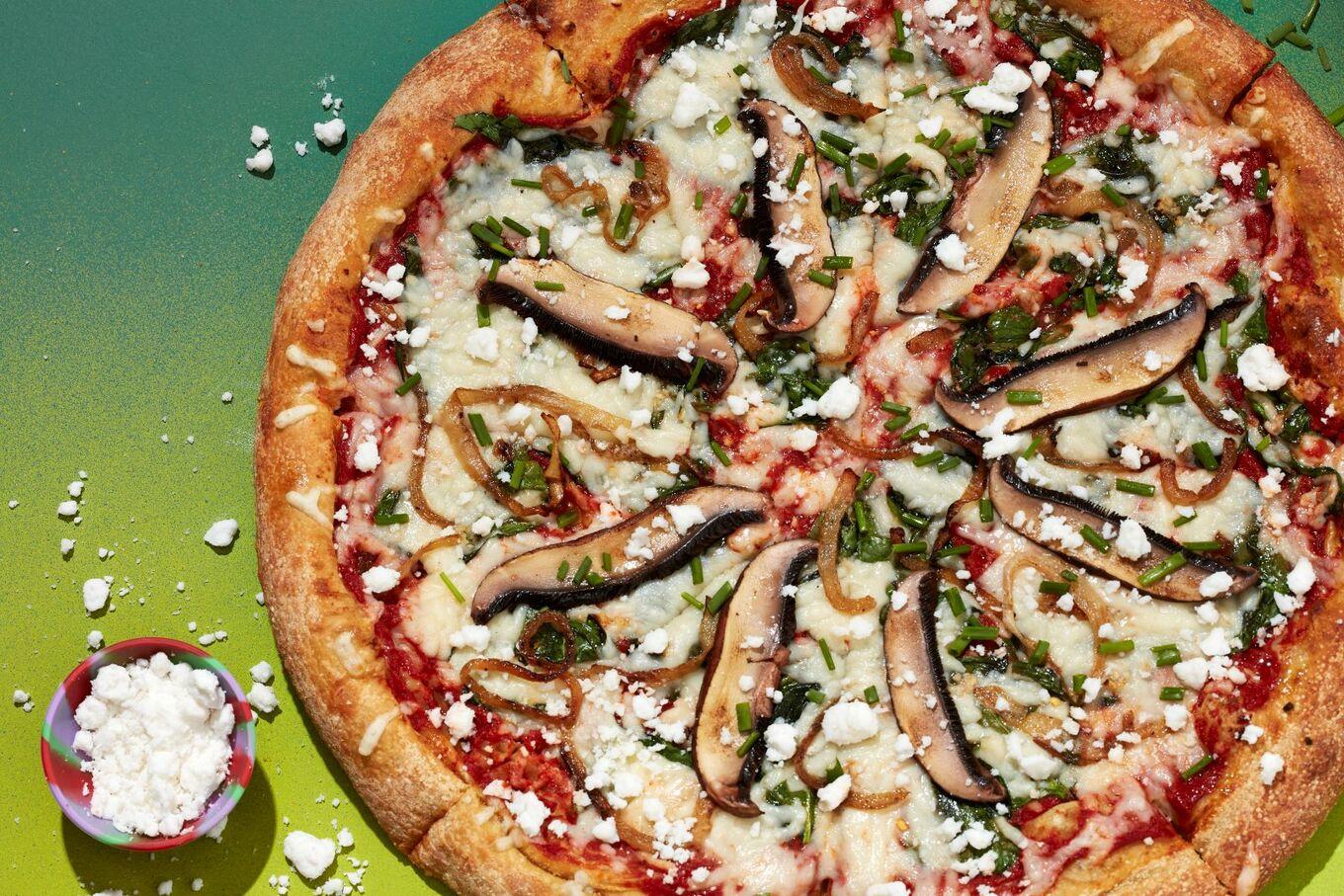 VegNews.MissMushroomPizza.MellowMushroom