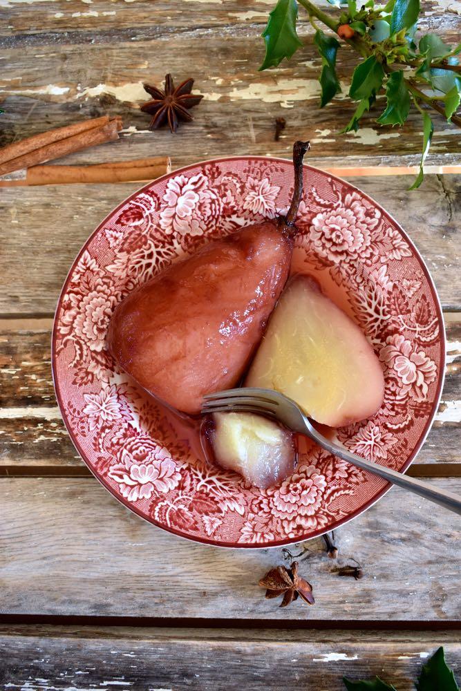 Pears poached in red wine, Mama Ía blog