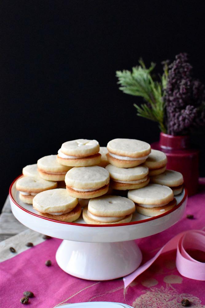 Shortbread sandwich cookies, Mama Ía blog