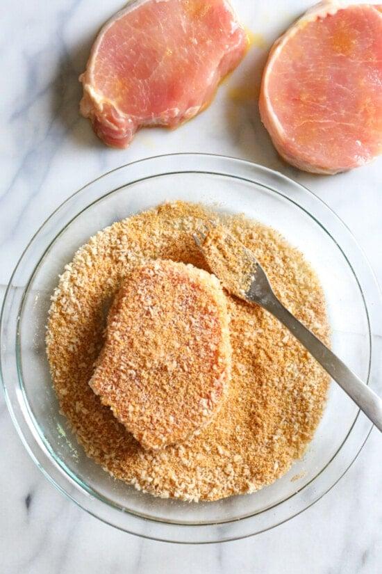 breading pork chops