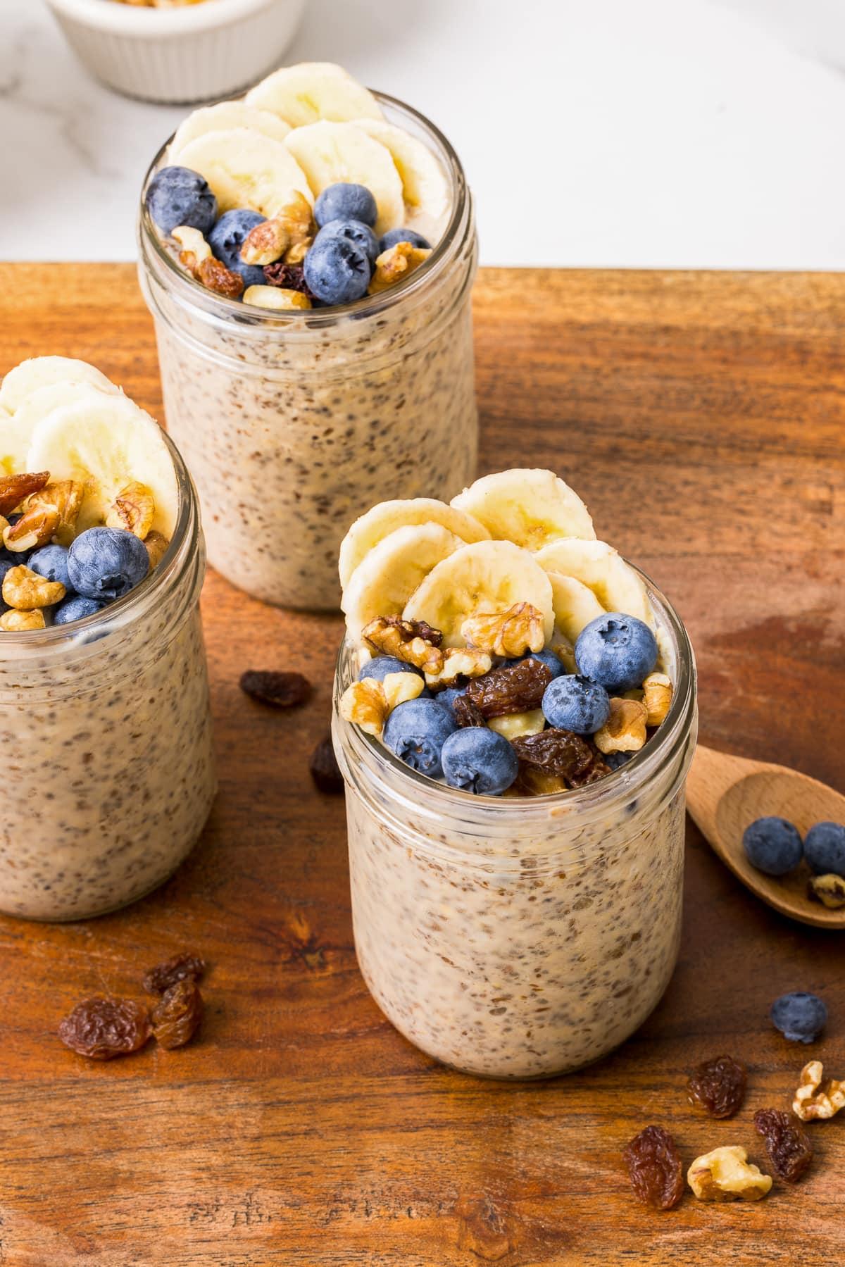 Cinnamon-Raisin Overnight Oats