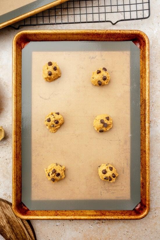 pumpkin chocolate chip cookie dough